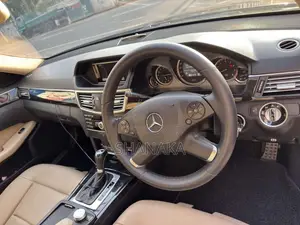 Mercedes-Benz E200 W212 2010 Car (Used)