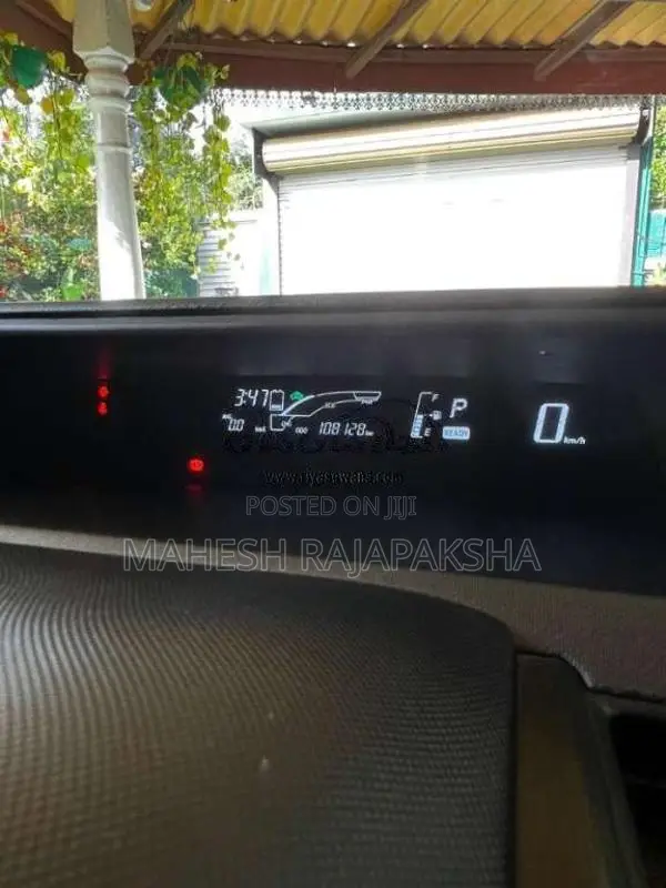 Toyota Aqua 2018 Car (Used)