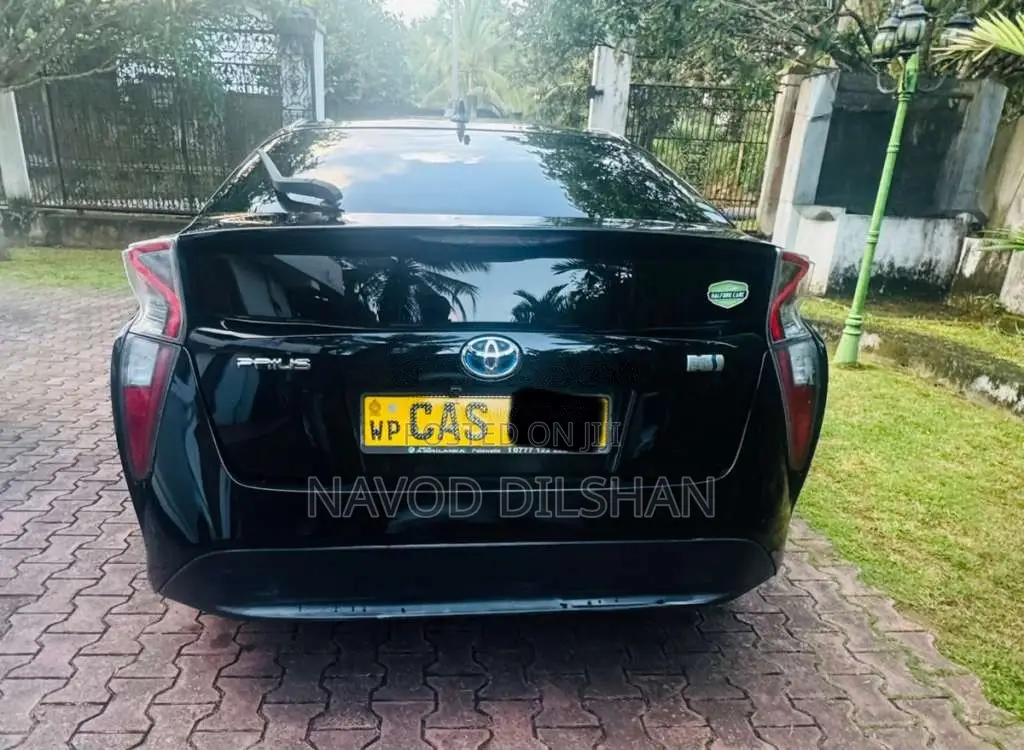 Toyota Prius 2016 Car (Used)