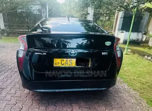 Toyota Prius 2016 Car (Used)