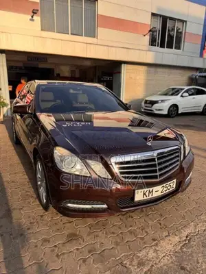 Mercedes-Benz E200 W212 2010 Car (Used)