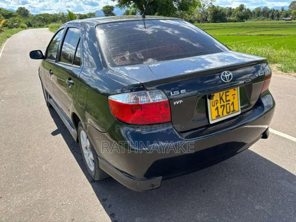 Toyota Vios 2004 Car (Used)