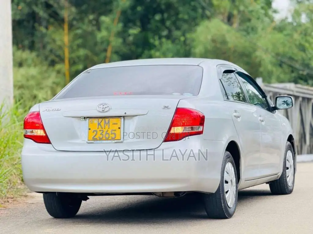 Toyota Axio 2009 Car (Used)