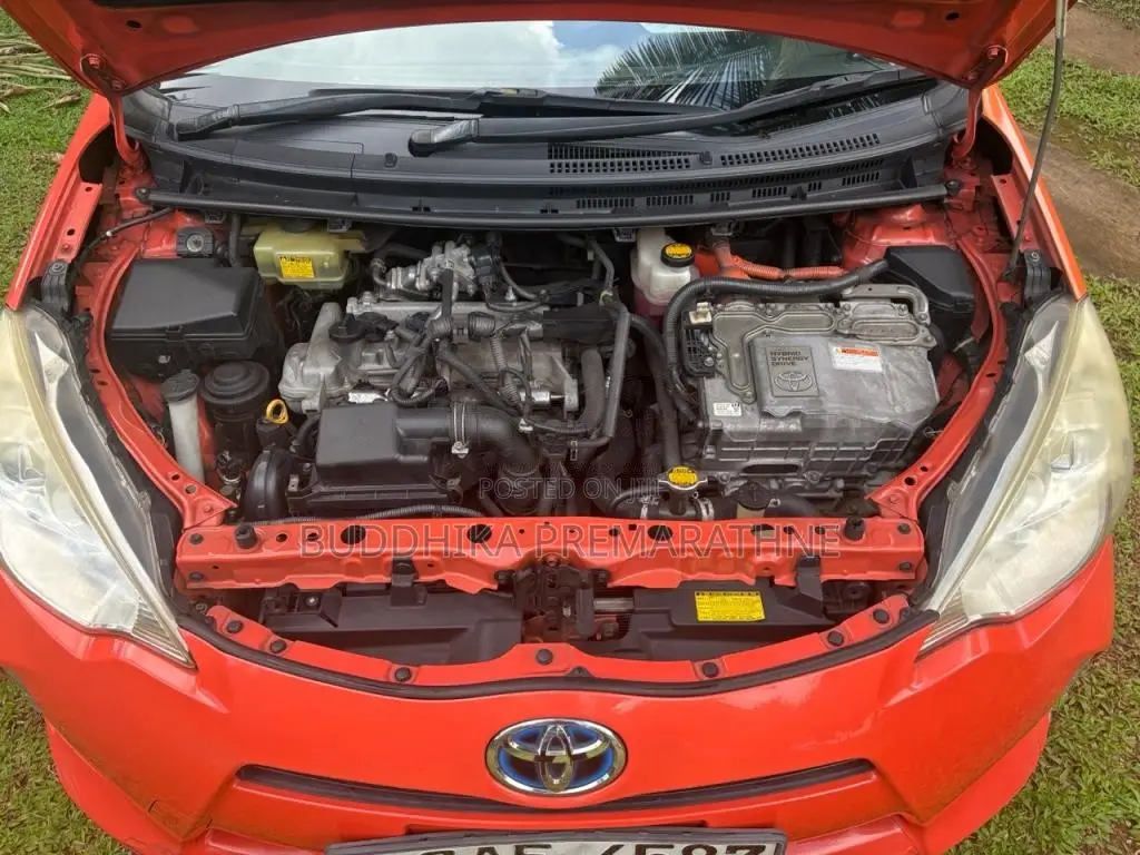 Toyota Aqua 2014 Car (Used)