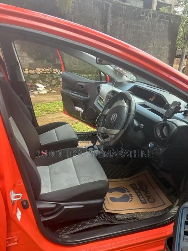 Toyota Aqua 2014 Car (Used)