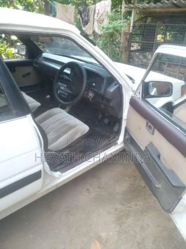 Toyota Corolla AE81 1987 Car (Used)