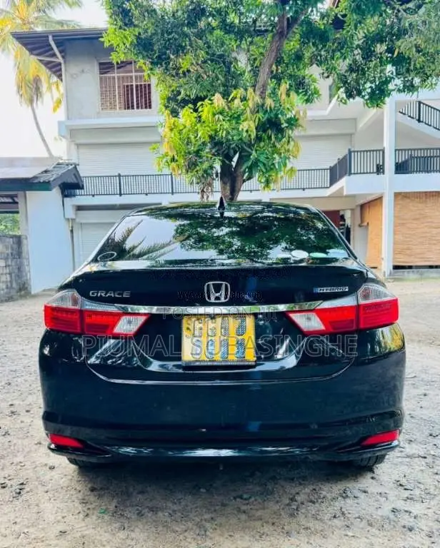Honda Grace Ex 2016 Car (Used)