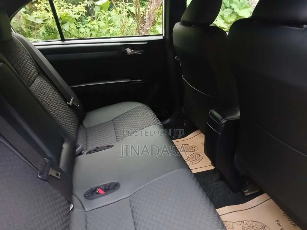 Toyota Axio WXB 2017 Car (Used)