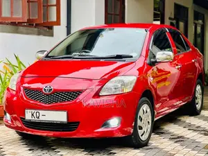 Toyota Yaris 2011 Car (Used)