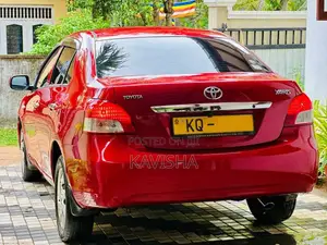Toyota Yaris 2011 Car (Used)
