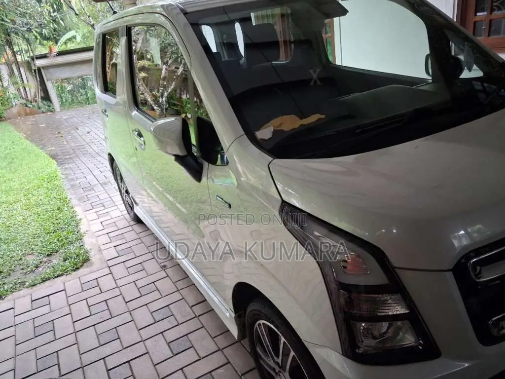 Suzuki Wagon R Stingray 2017 Car (Used)