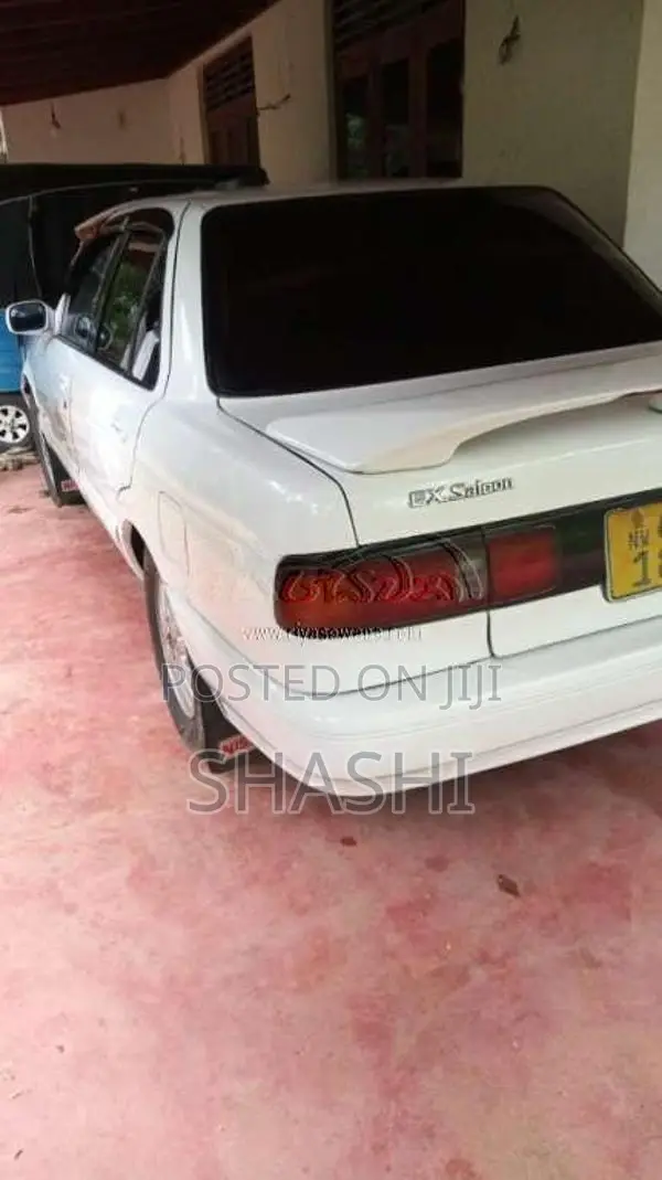 Nissan SUNNY SB13 1994 Car (Used)