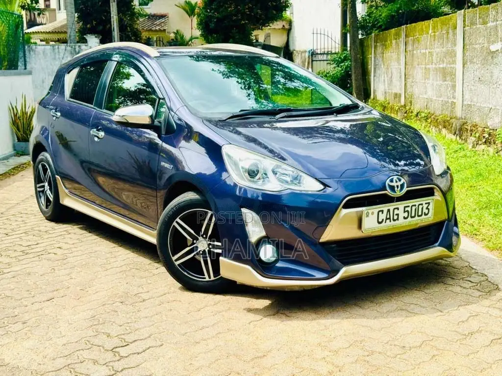 Toyota AQUA URBAN S LIMITED 2015 Car (Used)