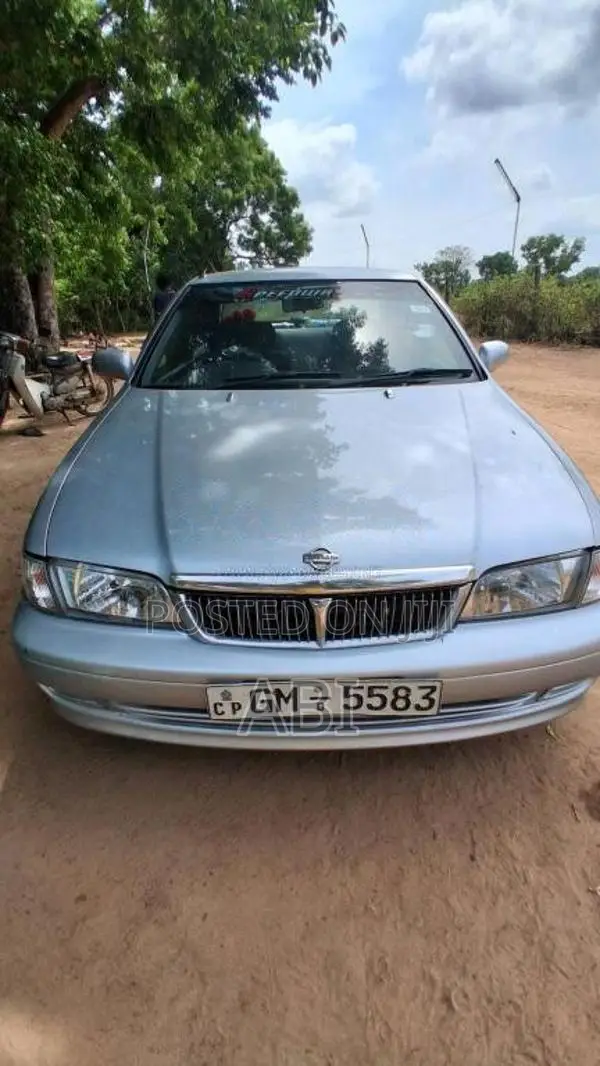 Nissan Sunny 2010 Car (Used)
