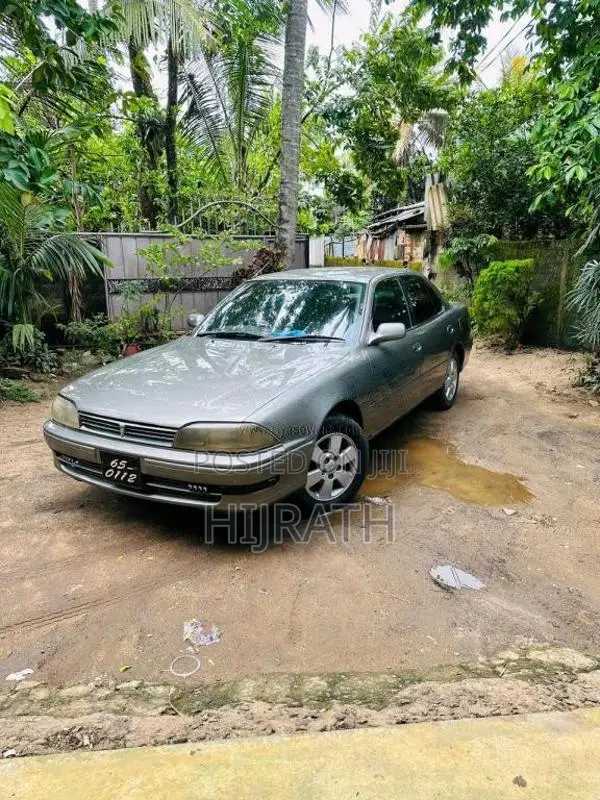 Toyota CAMRY 1992 Car (Used)