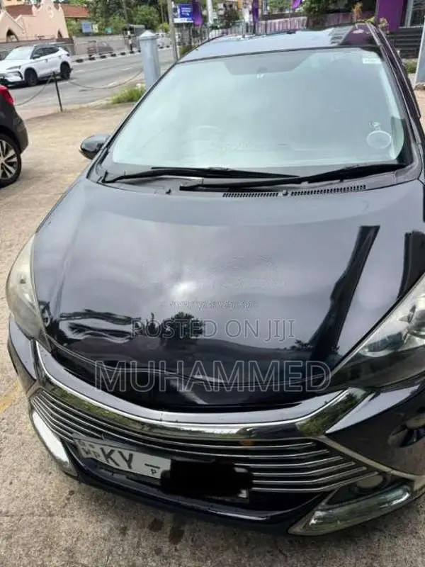 Toyota Aqua GS Sport 2013 Car (Used)