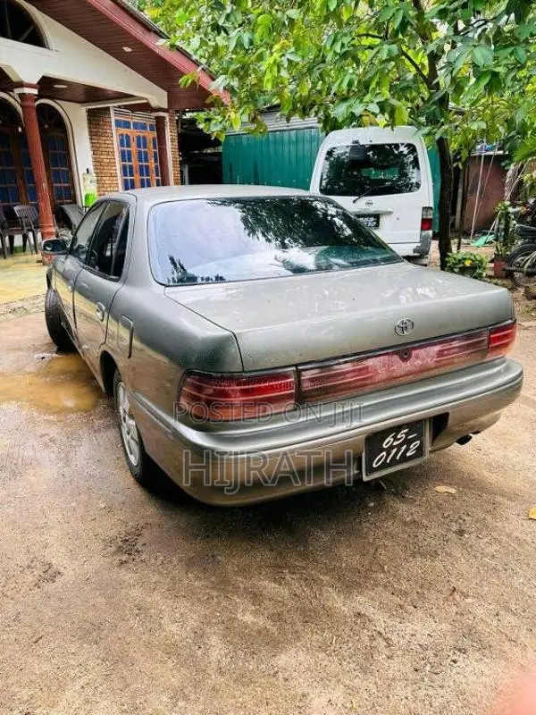 Toyota CAMRY 1992 Car (Used)