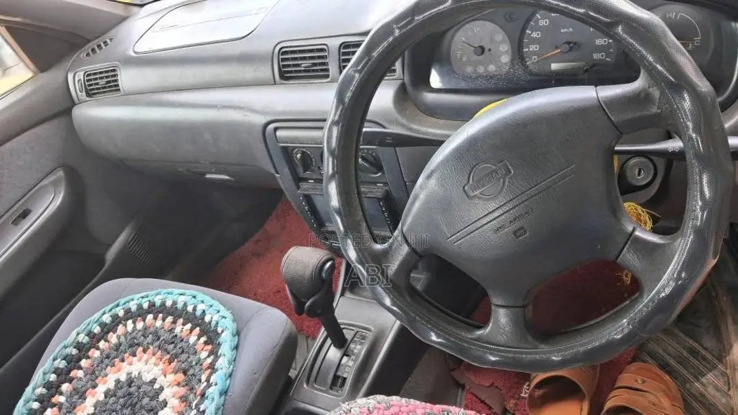 Nissan Sunny 2010 Car (Used)