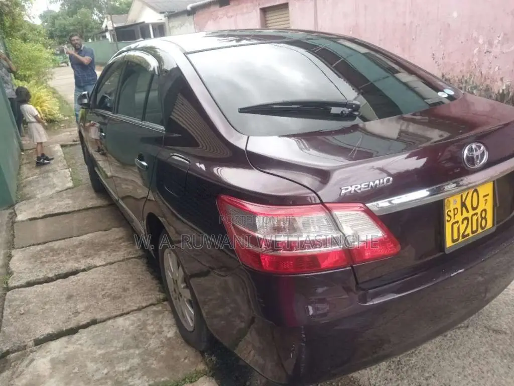 Toyota Premeo G Superior 2011 Car (Used)