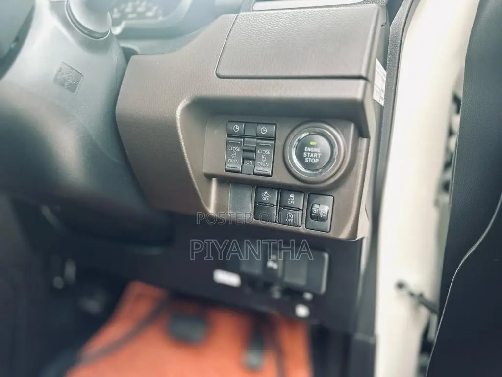 Toyota Roomy 2024 Car Unregistered (Recondition)