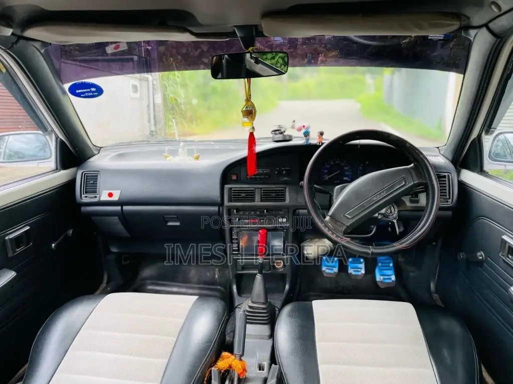 Toyota Corolla Ce 90 1994 Car (Used)
