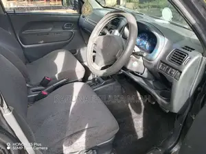Suzuki Swift 2004 Car (Used)