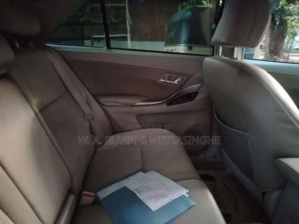 Toyota Premeo G Superior 2011 Car (Used)