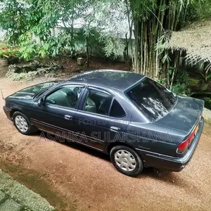 Nissan FB15 2000 Car (Used)