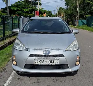 Toyota Aqua G Grade 2012 Car (Used)