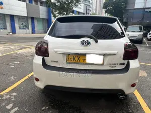 Toyota Auris 2011 Car (Used)