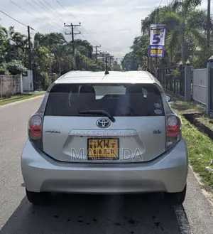 Toyota Aqua G Grade 2012 Car (Used)