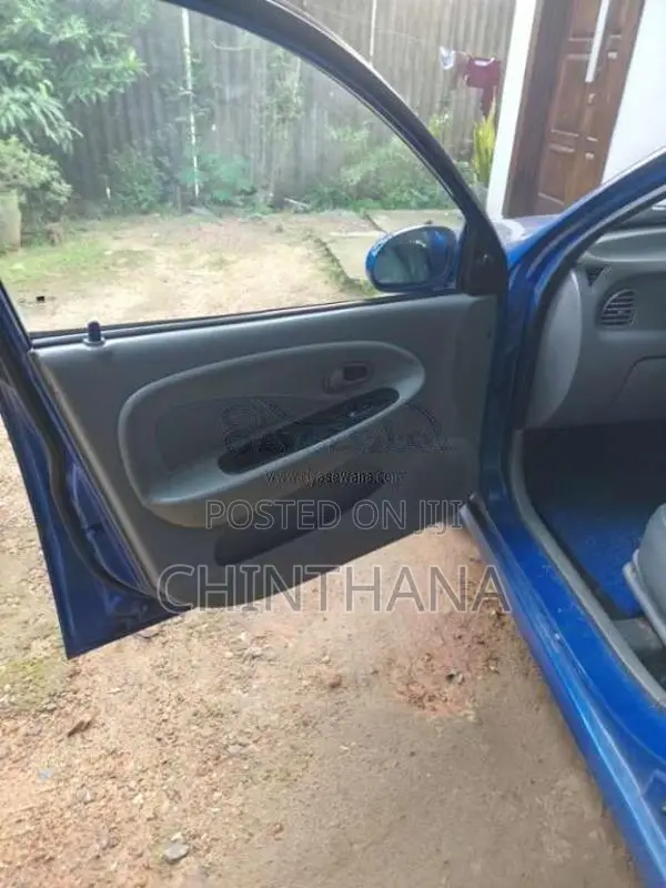 Kia Rio 2000 Car (Used)