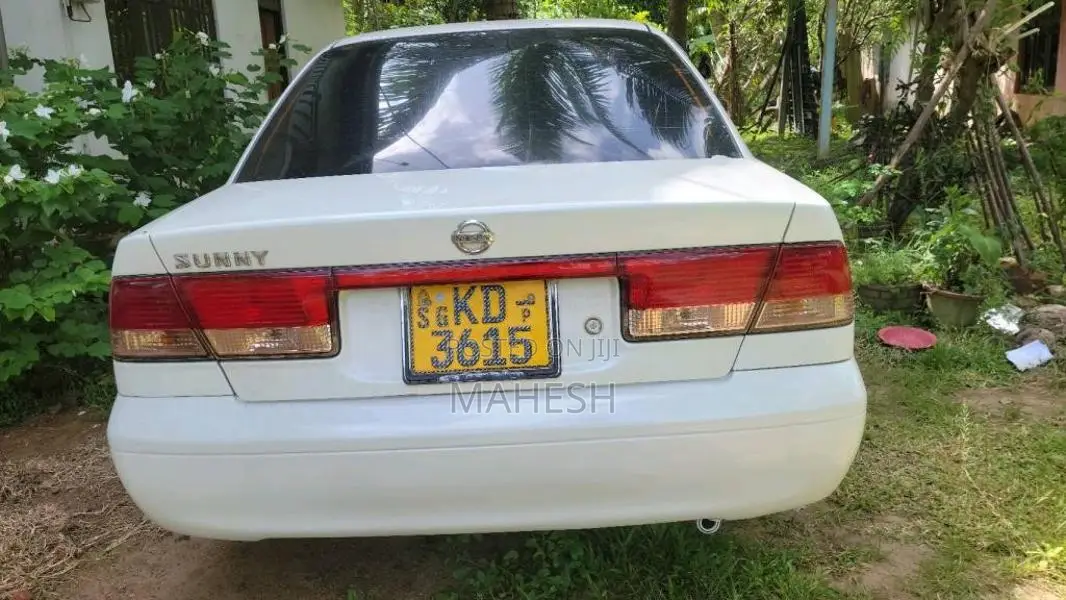 Nissan FB15 2004 Car (Used)