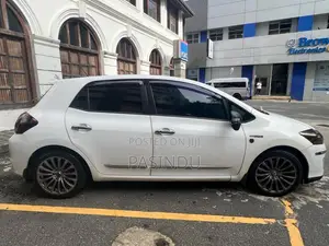 Toyota Auris 2011 Car (Used)