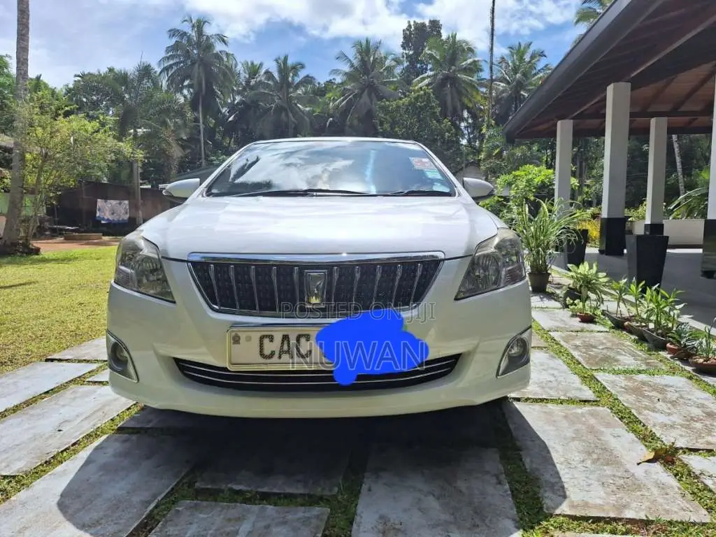 Toyota Premio 2013 Car (Used)