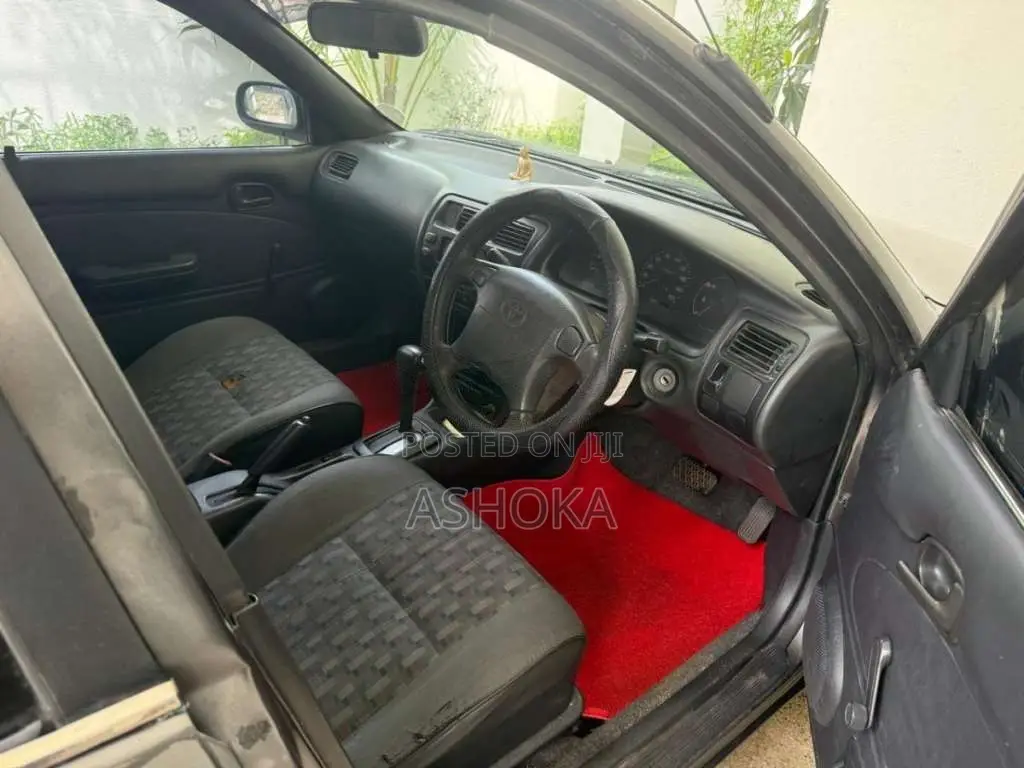 Toyota Elephant Back 1997 Car (Used)