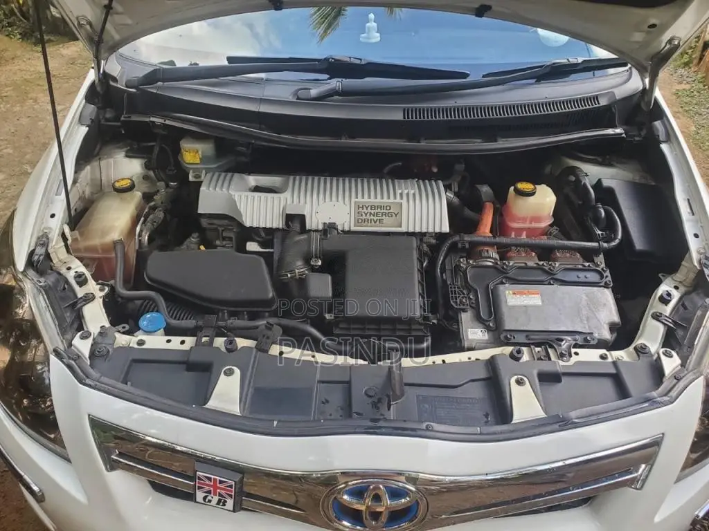 Toyota Auris 2011 Car (Used)