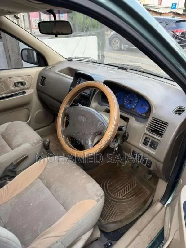 Kia Carens 2001 Car (Used)