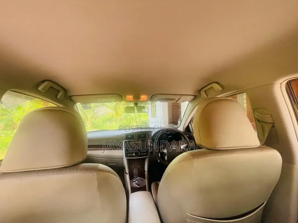 Toyota Premio 2012 Car (Used)