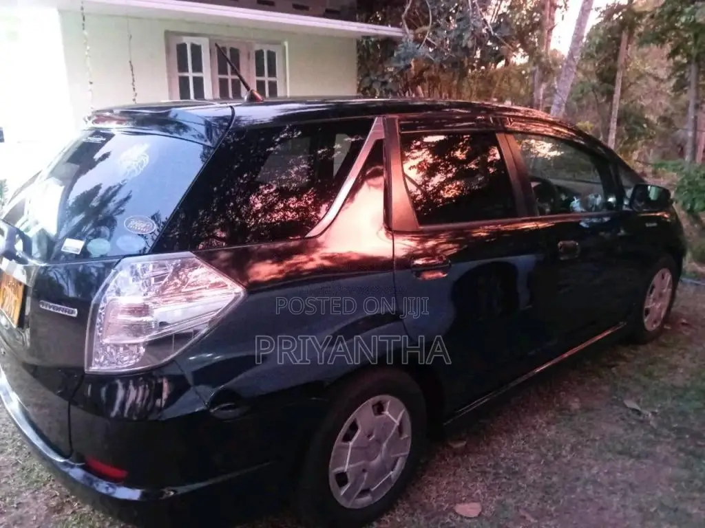 Honda FIT Shuttle 2012 Car (Used)