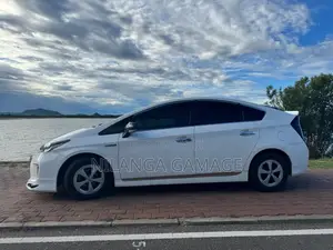 Toyota Prius 2014 Car (Used)