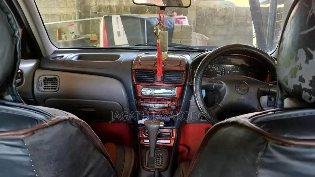 Nissan N16 2001 Car (Used)