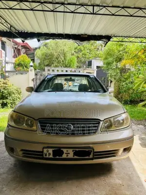 Nissan N17 2006 Car (Used)