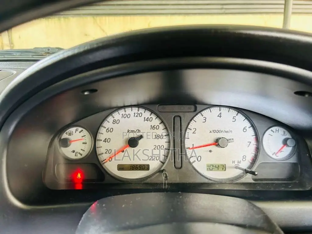 Nissan N17 2006 Car (Used)