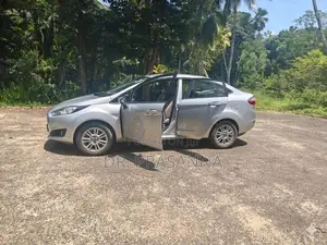 Ford Fiesta 2015 Car (Used)