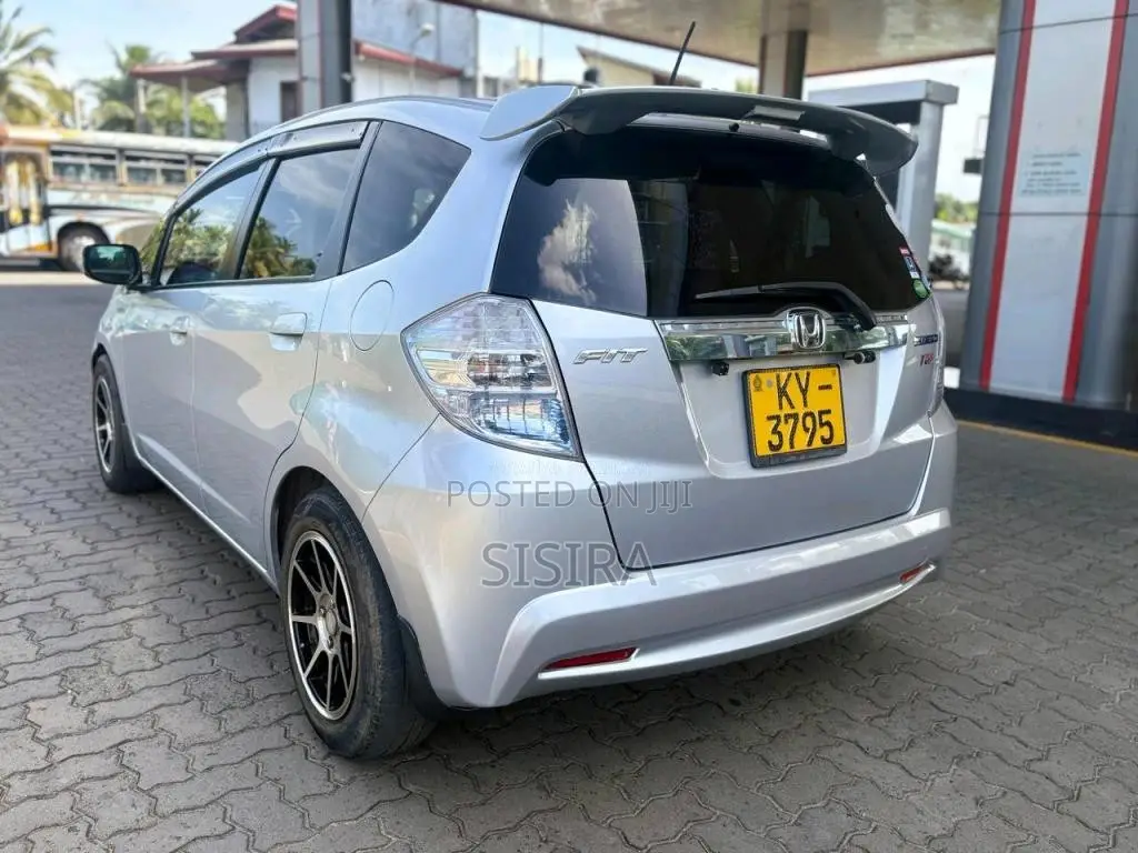 Honda Fit Gp1 2013 Car (Used)