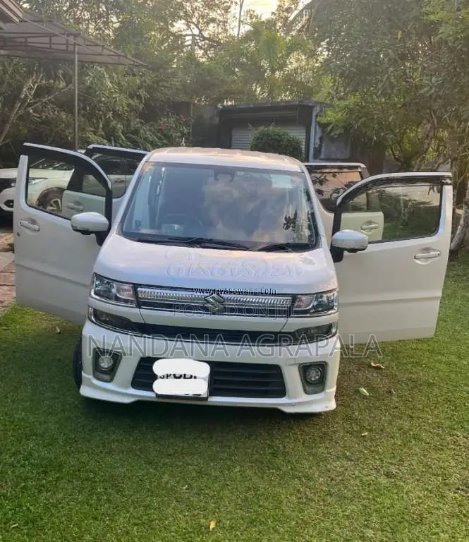 Suzuki Wagon R FZ 2017 Car (Used)