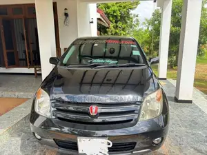 Toyota IST 2003 Car (Used)
