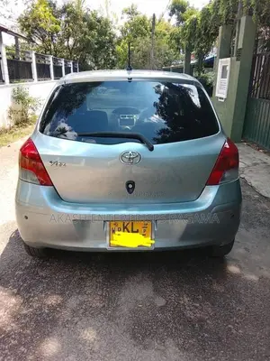 Toyota Vitz 2008 Car (Used)