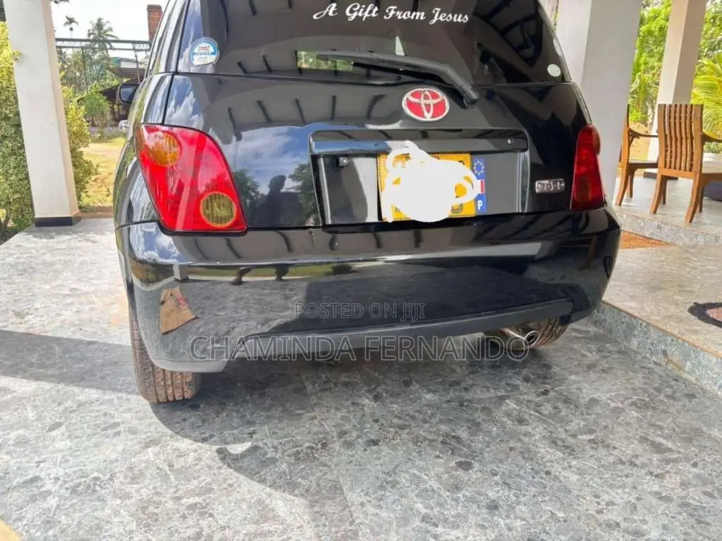 Toyota IST 2003 Car (Used)